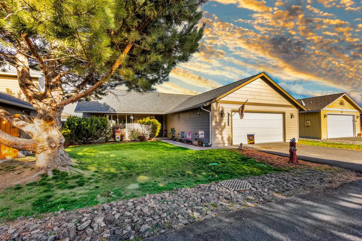 532 SE Ponderosa, Madras, OR 97741 - Image #1