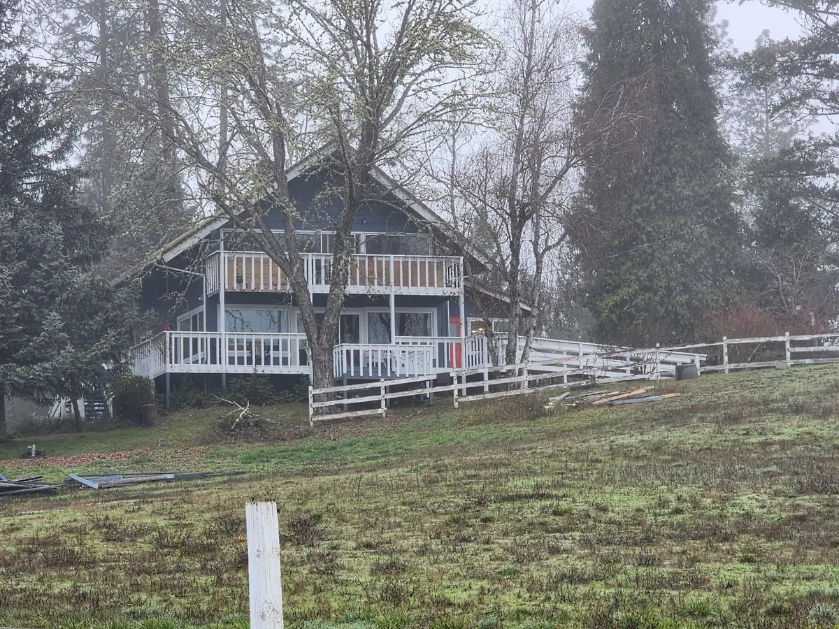 250 Bolt View, Grants Pass, OR 97527 - Image #1