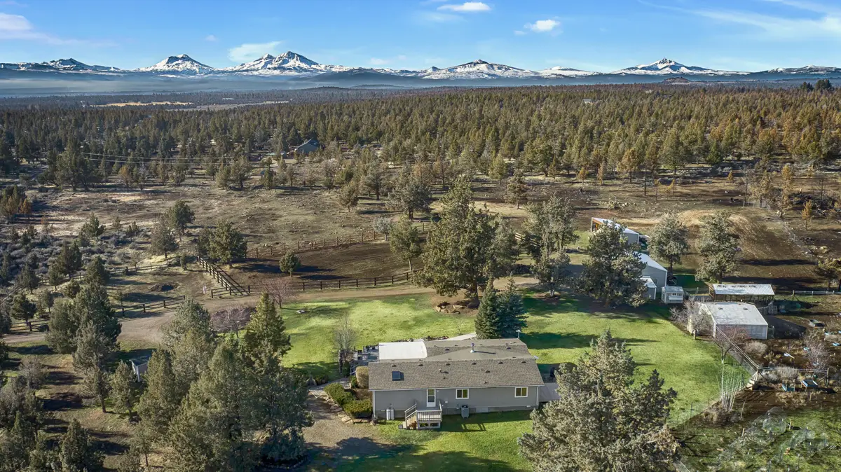 69975 Holmes, Sisters, OR 97759 - Image #1