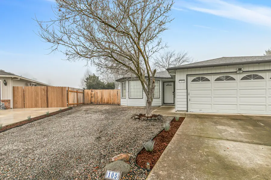 105 Queens Gate, Central Point, OR 97502 - Image #2