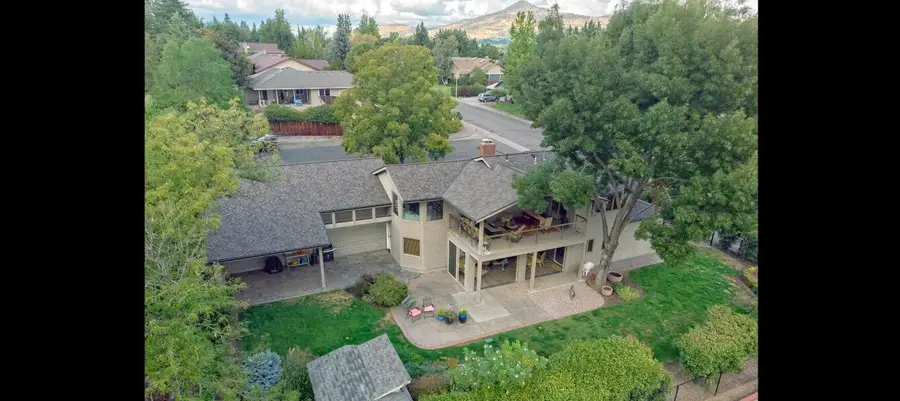 2798 Yvonne, Medford, OR 97504 - Image #2