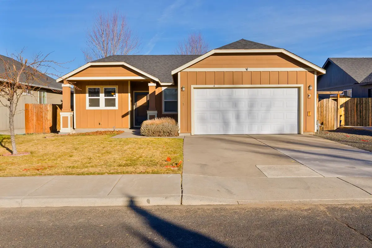3115 SW Peridot, Redmond, OR 97756 - Image #1