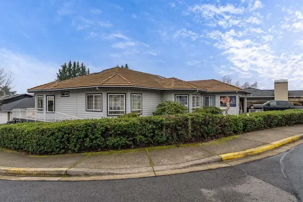 1415 NE Heritage, Grants Pass, OR 97526