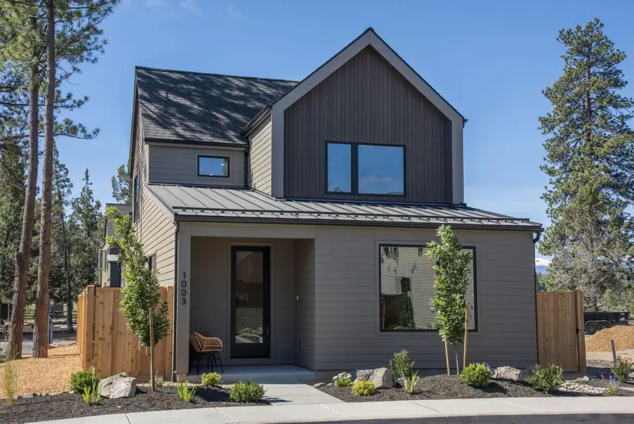 1027 W Linda, Sisters, OR 97759 - Image #2