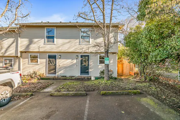 132 S Mountain, Ashland, OR 97520