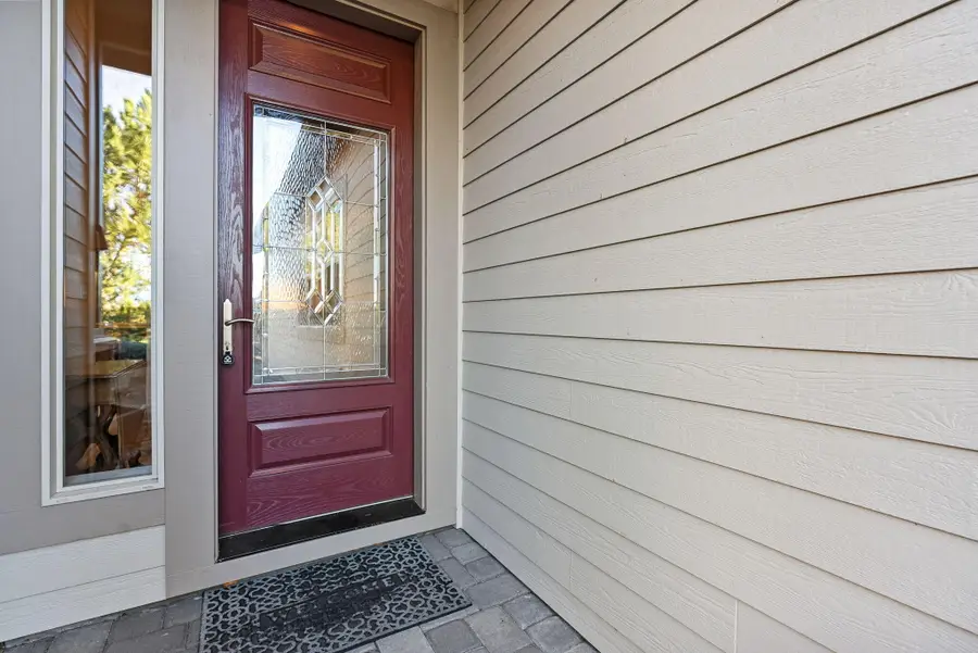 762 Crystal Falls, Redmond, OR 97756 - Image #3