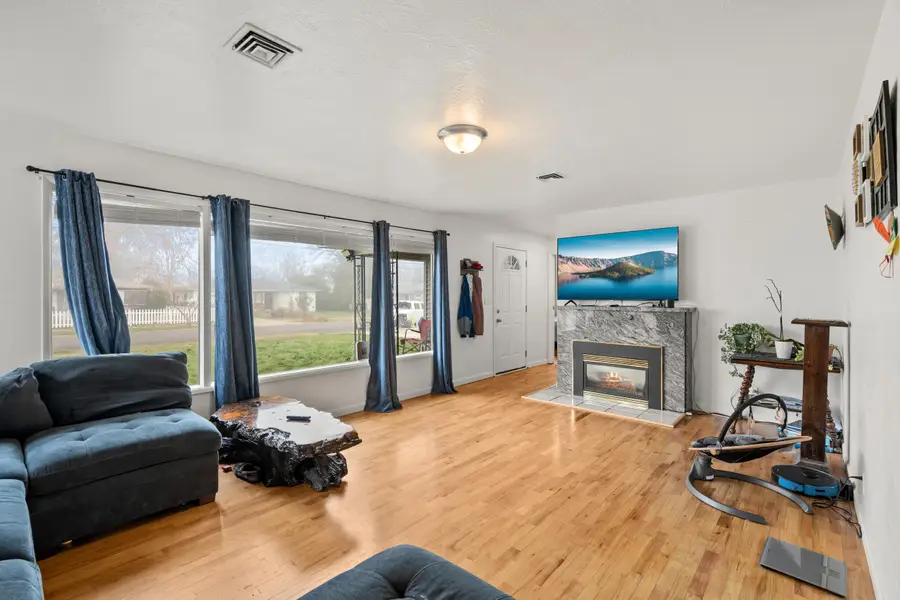 1201 Murray, Medford, OR 97501 - Image #2