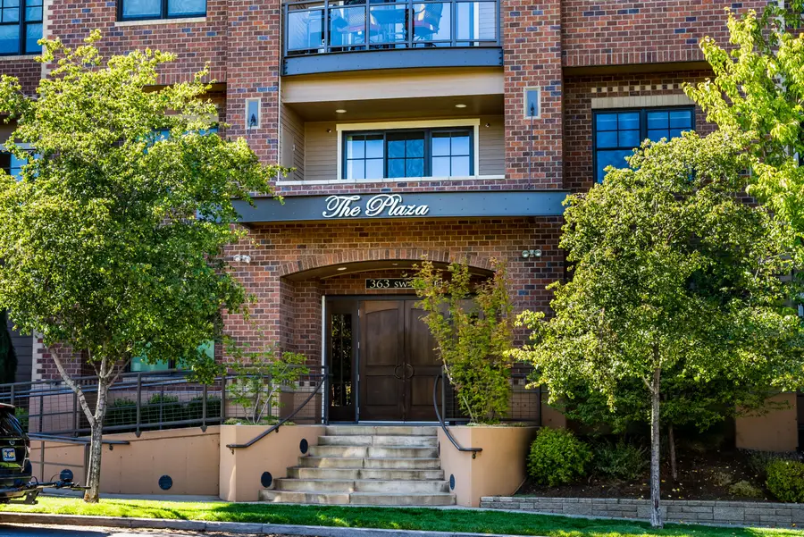 363 Bluff, Bend, OR 97702 - Image #2