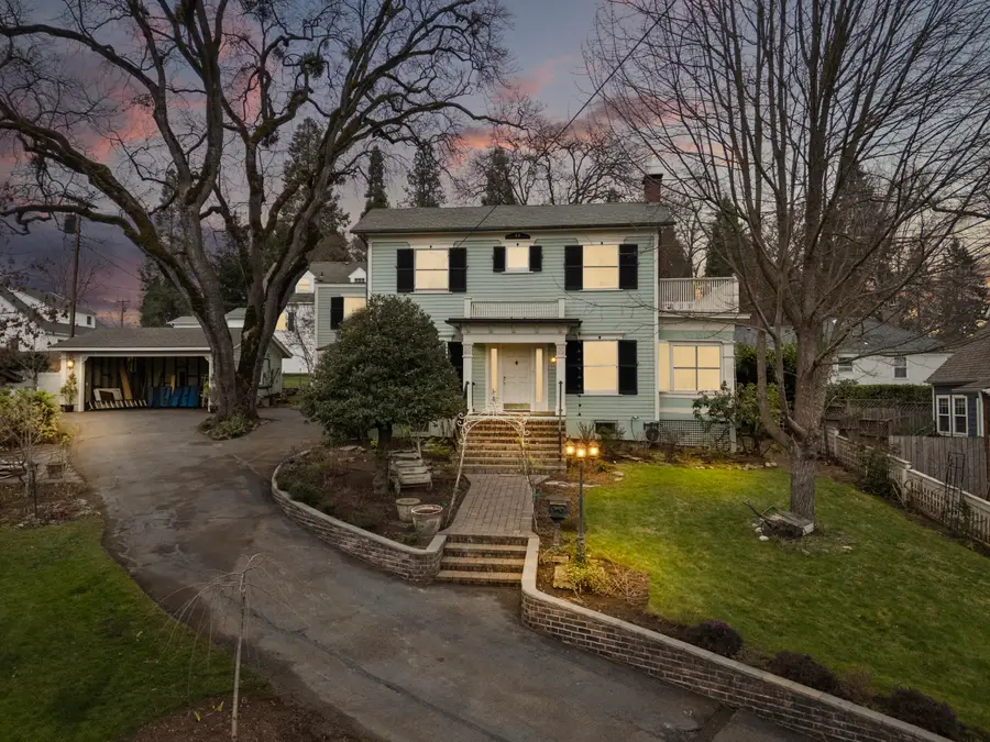 1320 E Main Street, Medford, OR 97504 - Image #2