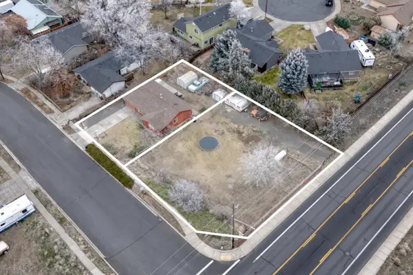 2648 SW Umatilla, Redmond, OR 97756