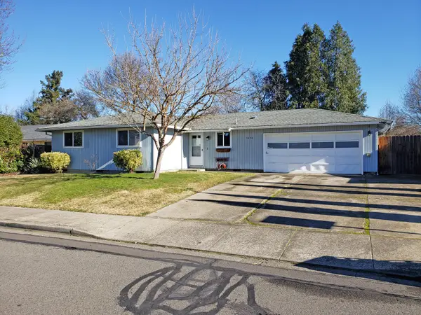 5030 Del Mar Drive, Central Point, OR 97502