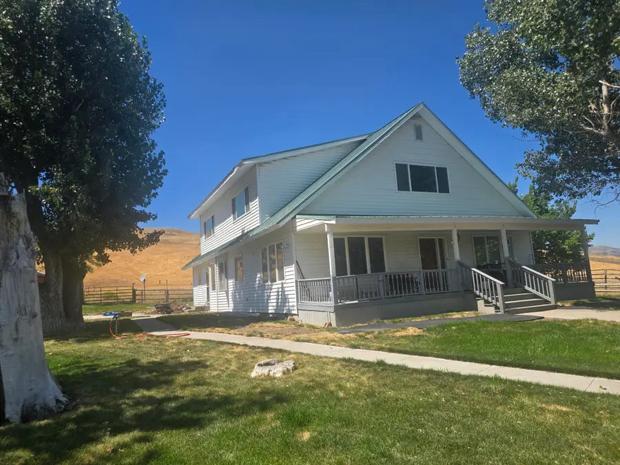 39042 Clover Flat, Paisley, OR 97636 - Image #2