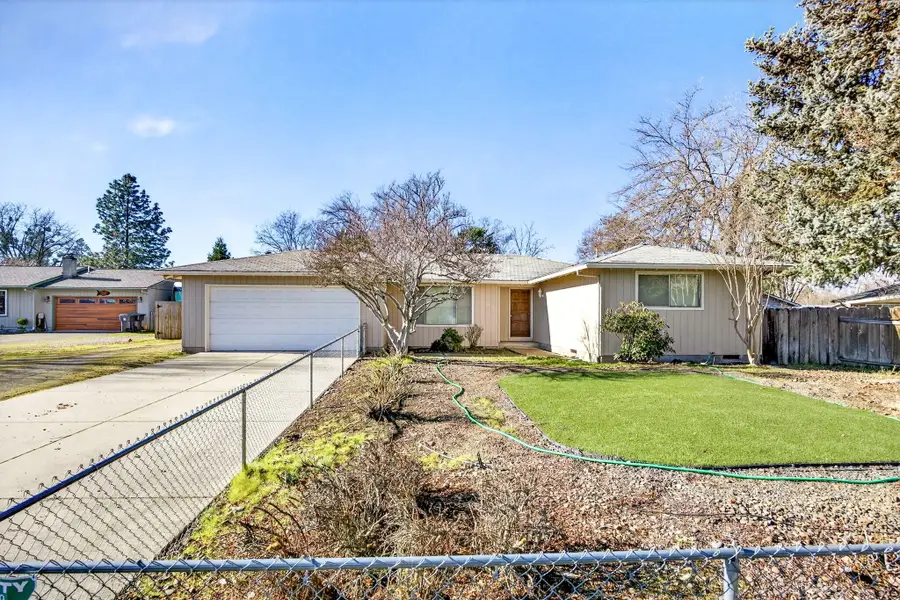 4055 Crestwood Circle, Central Point, OR 97502 - Image #3