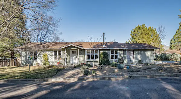 2015 Mae, Ashland, OR 97520