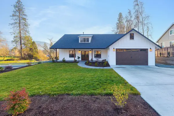 1645 NW Williamsburg, Grants Pass, OR 97526
