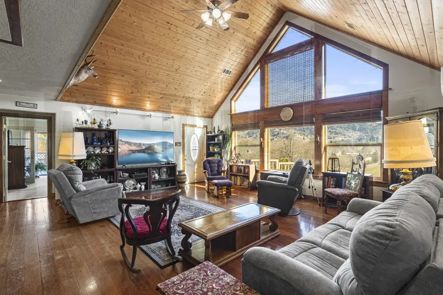 889 H, Powers, OR 97466 - Image #3