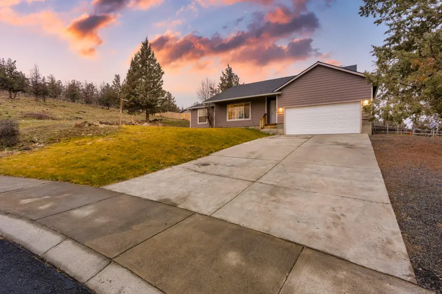 684 SW Elk Ridge, Madras, OR 97741 - Image #2