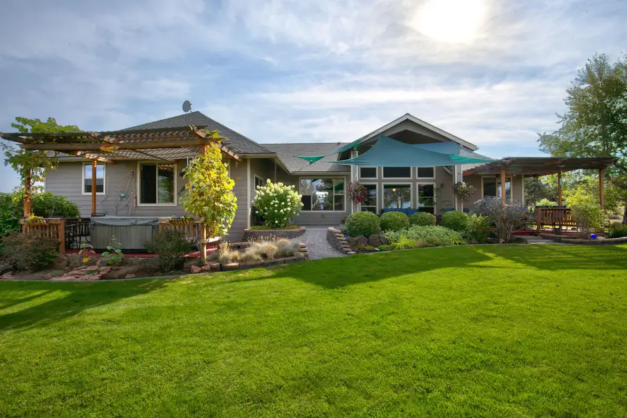 11173 SW Yates, Powell Butte, OR 97753 - Image #3