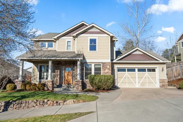 78 Greenmoor, Eagle Point, OR 97524