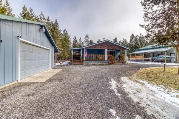 53772 2nd, La Pine, OR 97739