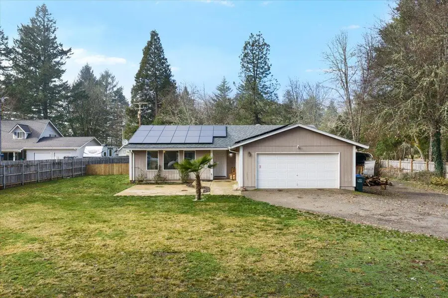 310 S Kerby, Cave Junction, OR 97523 - Image #2