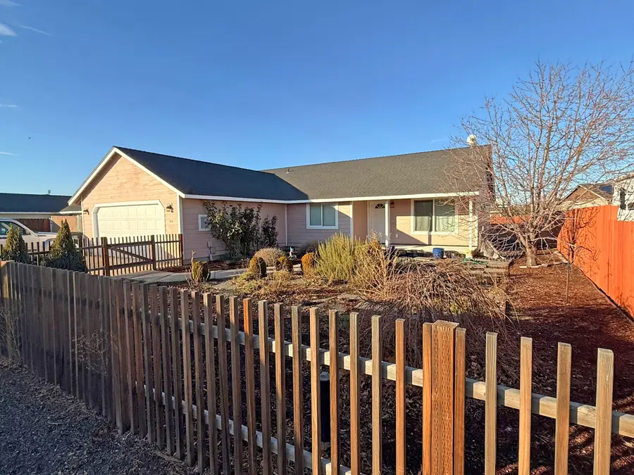 514 Scenic, Culver, OR 97734 - Image #2