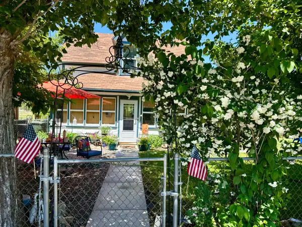 97633 State Line, New Pine Creek, OR 97635