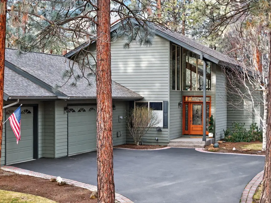 60644 Golf Village, Bend, OR 97702 - Image #2