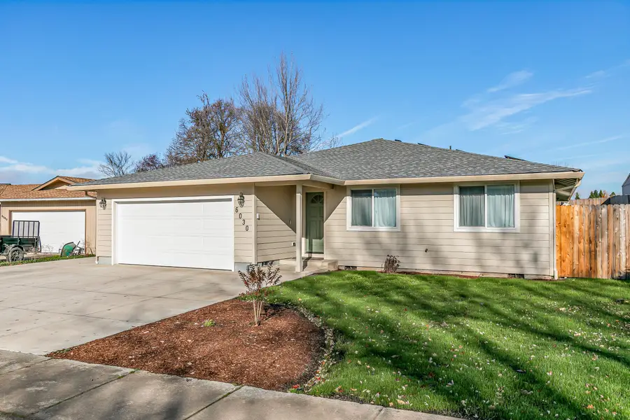 6030 Rock Way, Central Point, OR 97502 - Image #2