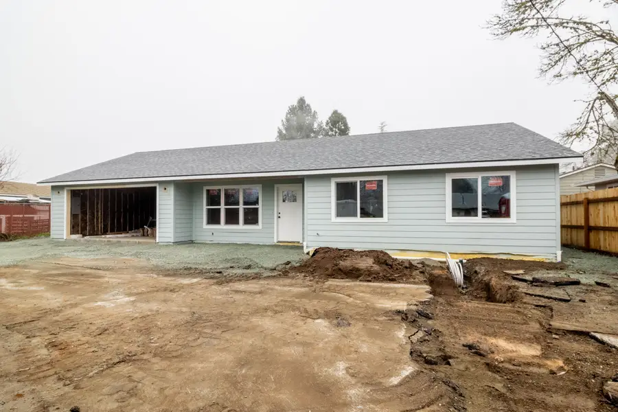 1228 SW Oak, Grants Pass, OR 97526 - Image #3