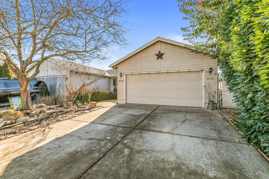 918 Brandi, Central Point, OR 97502 - Image #2