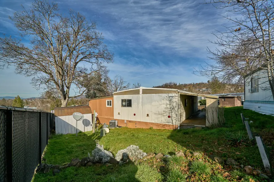 421 Stevens, Eagle Point, OR 97524 - Image #3