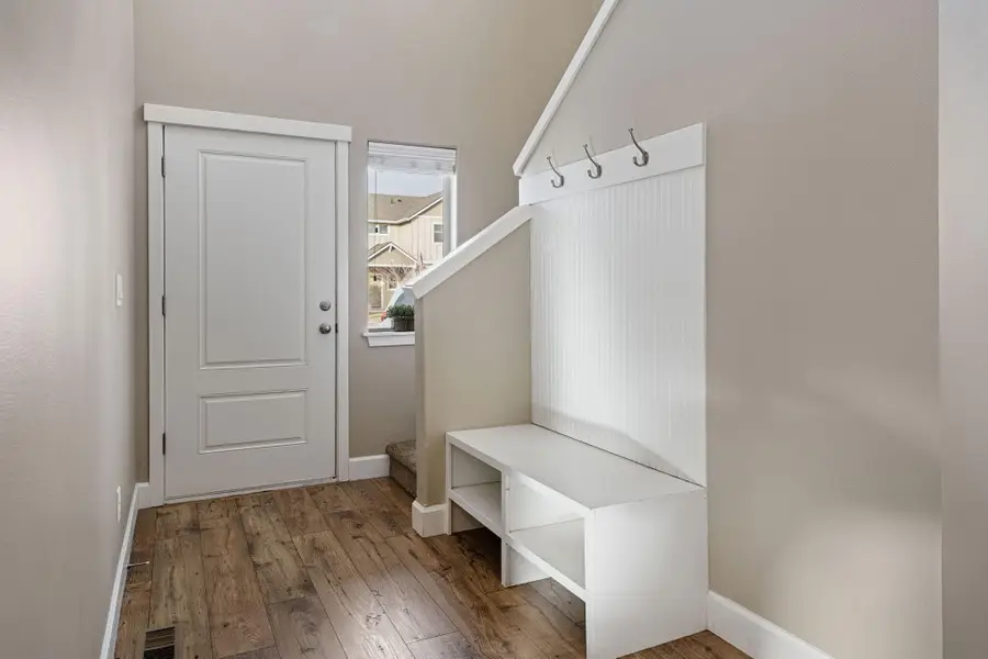 21191 SE Kayla, Bend, OR 97702 - Image #2