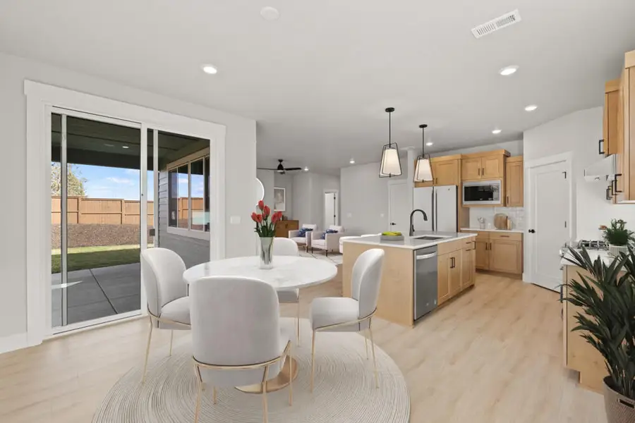 61205 NE Snow Owl, Bend, OR 97701 - Image #3