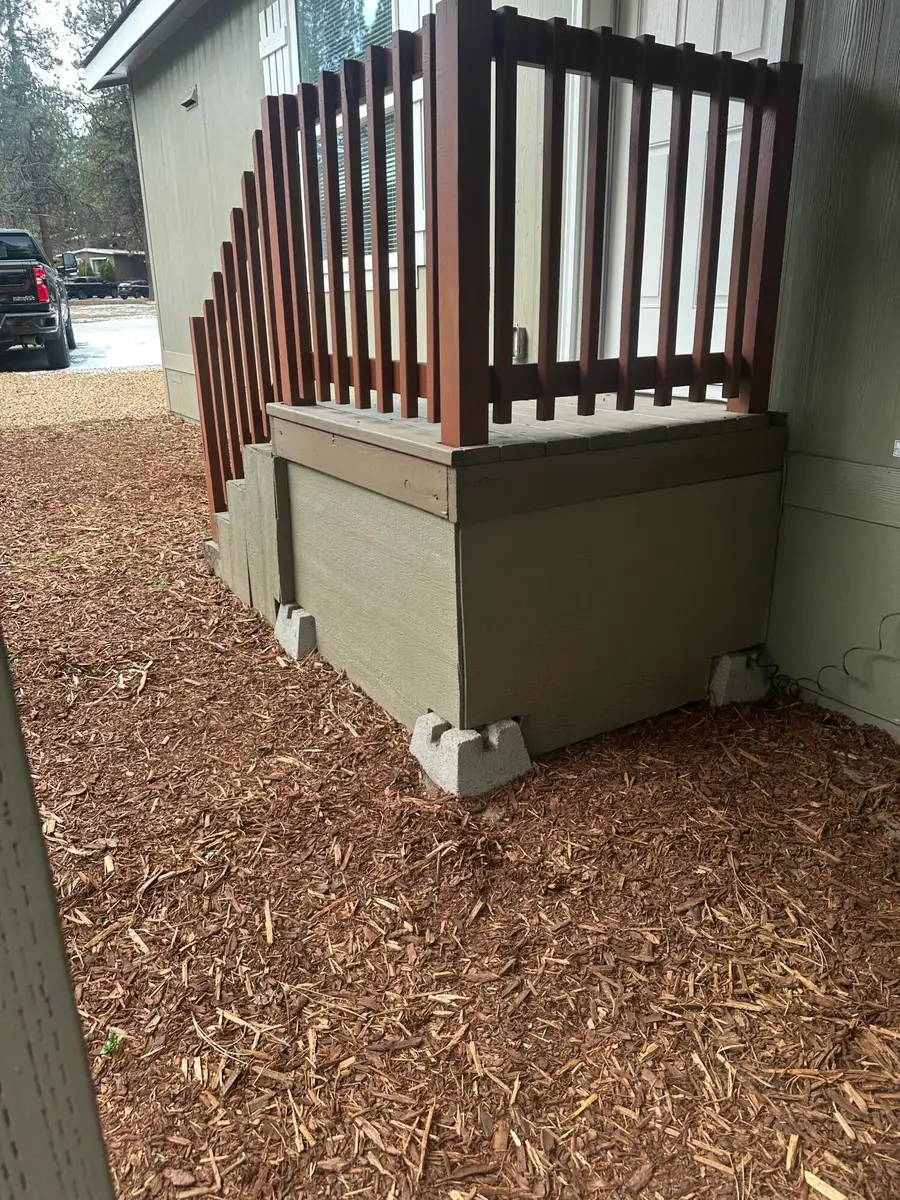 60901 Brosterhous, Bend, OR 97702 - Image #2