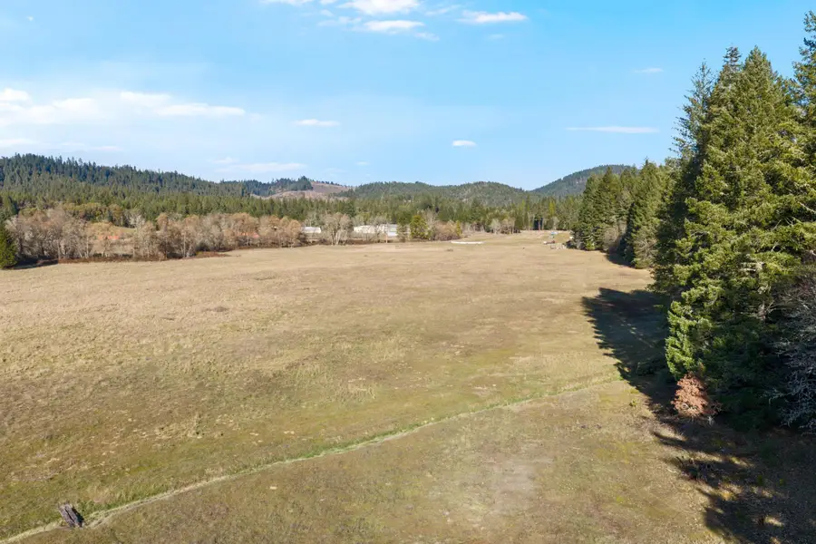 1491 Draper Valley, Selma, OR 97538 - Image #2