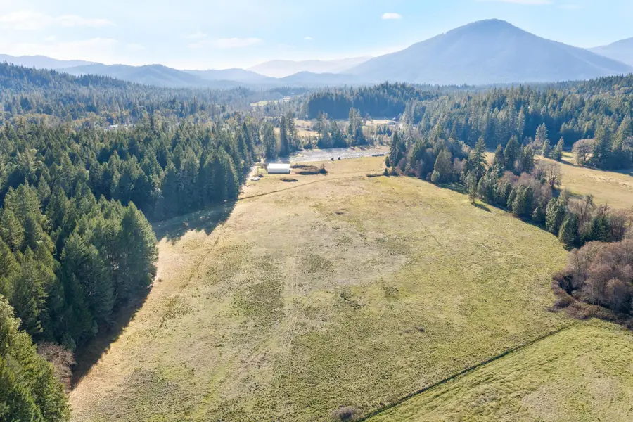 1491 Draper Valley, Selma, OR 97538 - Image #3