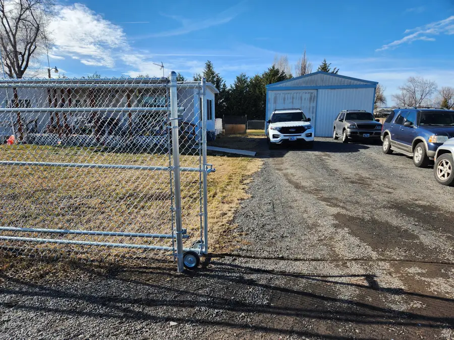 6640 Redding Street, Klamath Falls, OR 97603 - #3