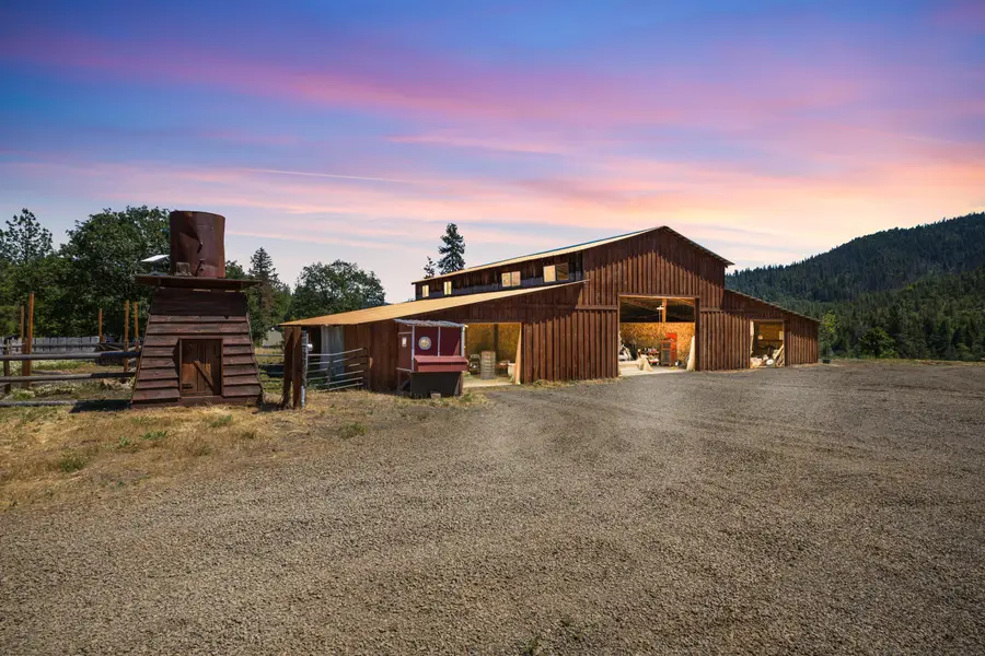 28981 Hwy 62, Trail, OR 97541 - Image #3