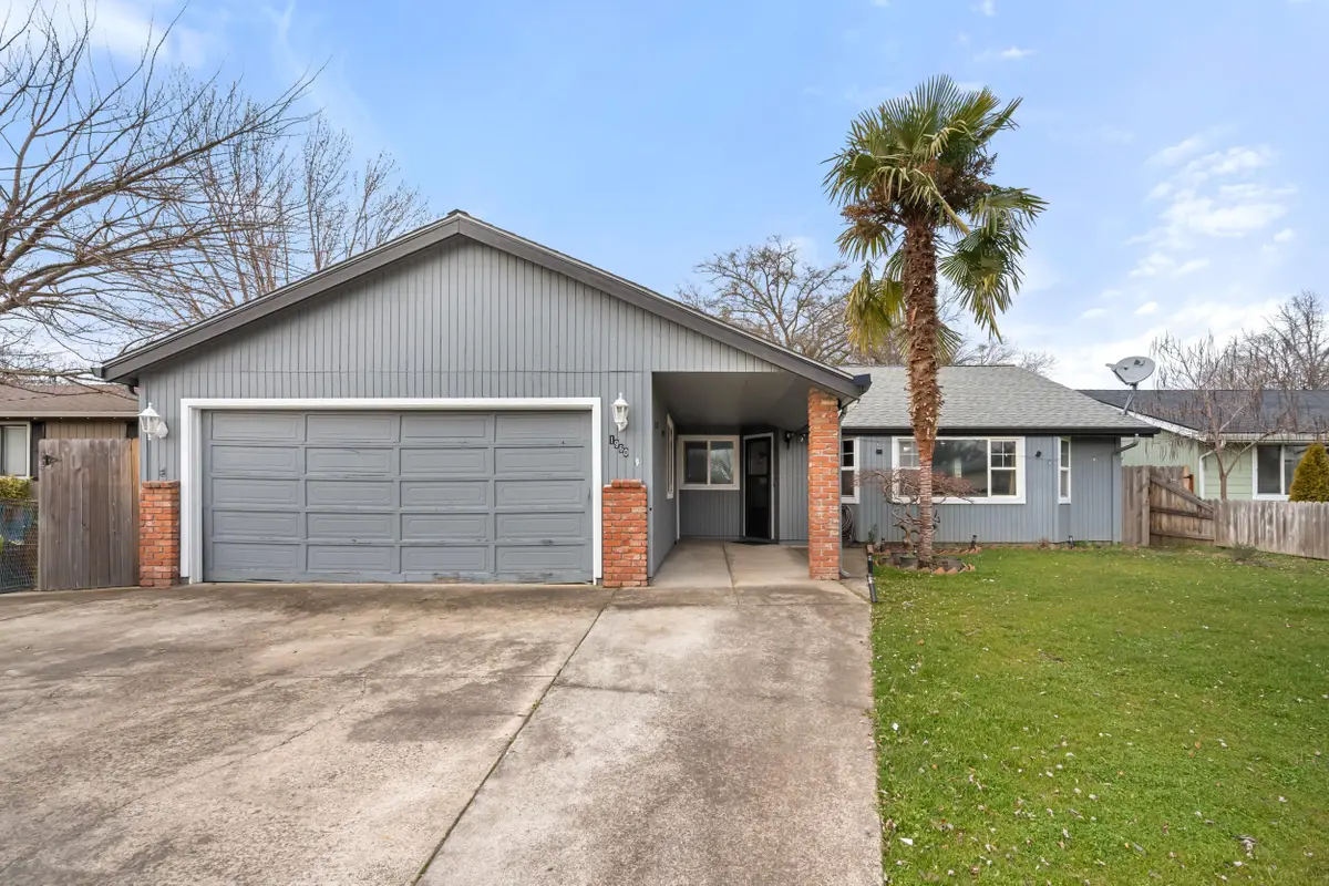 1960 Hutchins, Medford, OR 97504 - Image #1