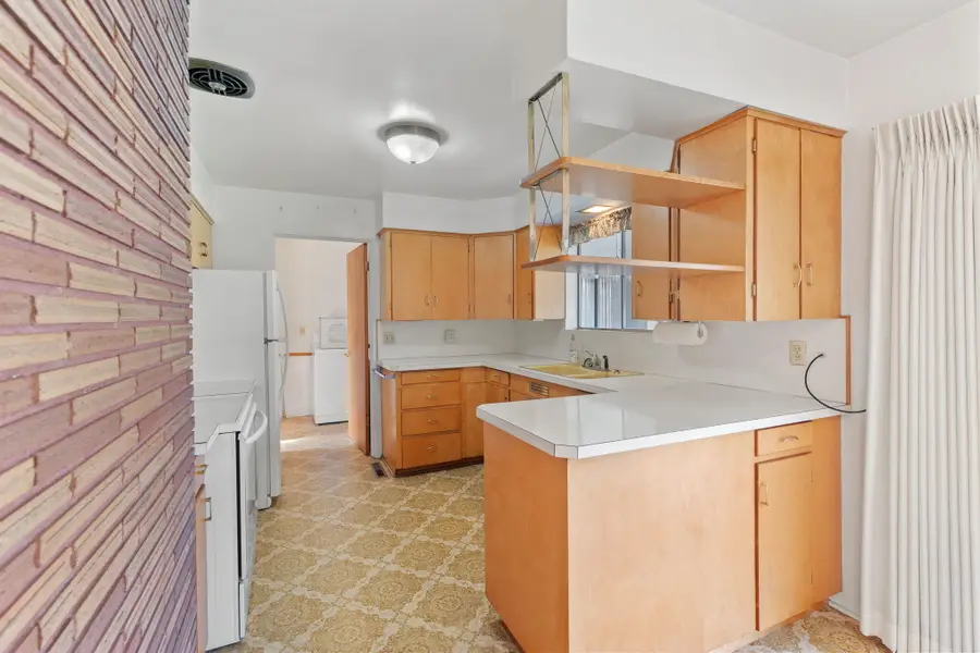 714 NE Riddle Drive, Grants Pass, OR 97526 - Image #3