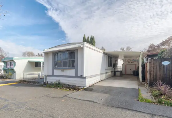 318 Sandlewood Drive, Grants Pass, OR 97526