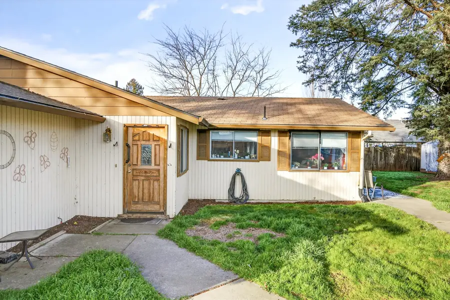 1553 Crater Lake Avenue, Medford, OR 97504 - Image #2