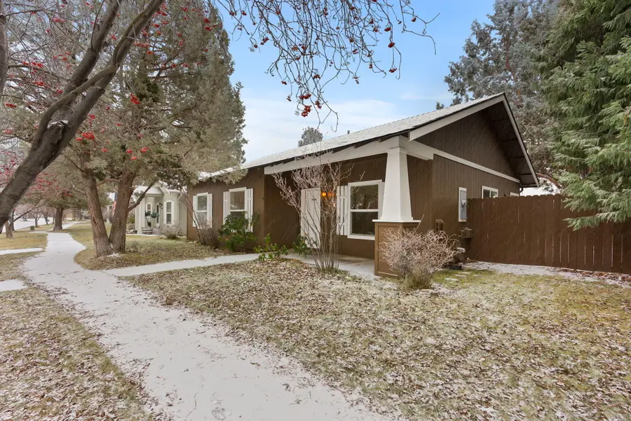 61182 Larkspur Loop, Bend, OR 97702 - Image #2