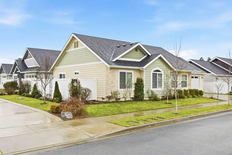 954 SW Blackberry Lane, Grants Pass, OR 97527 - Image #3