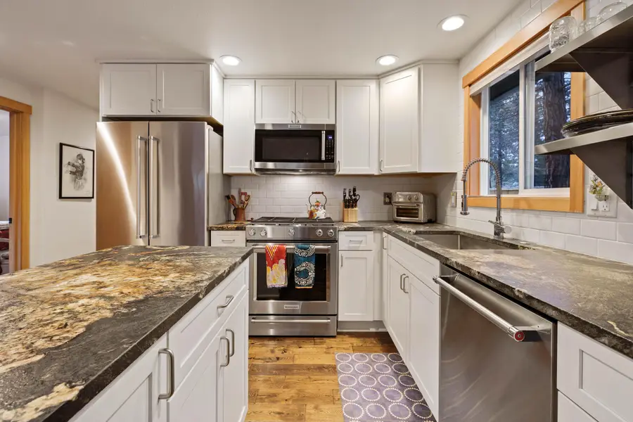 69221 Easy Street, Sisters, OR 97759 - Image #3