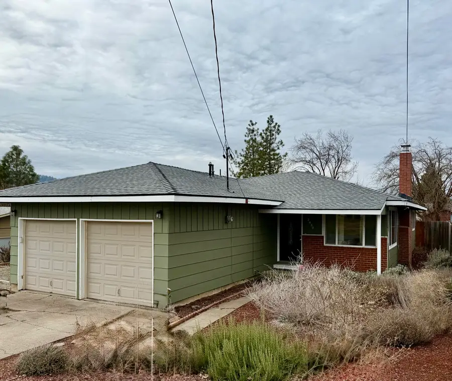 2430 Berkeley Street, Klamath Falls, OR 97601 - Image #2