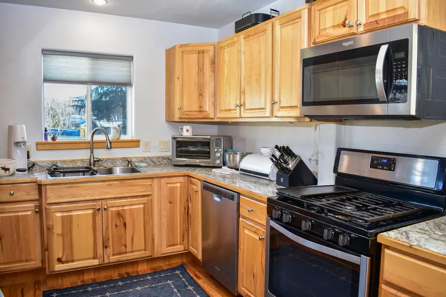 794 N Keene Way Drive, Medford, OR 97504 - Image #2