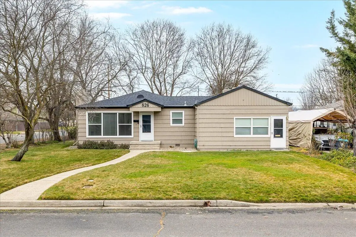 826 Grant Avenue, Medford, OR 97501 - #1