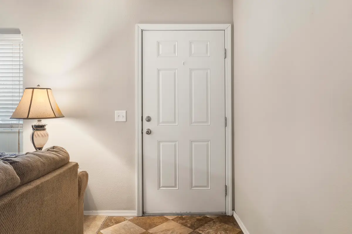 2395 SW Yarrow Creek Drive, Redmond, OR 97756 - #1